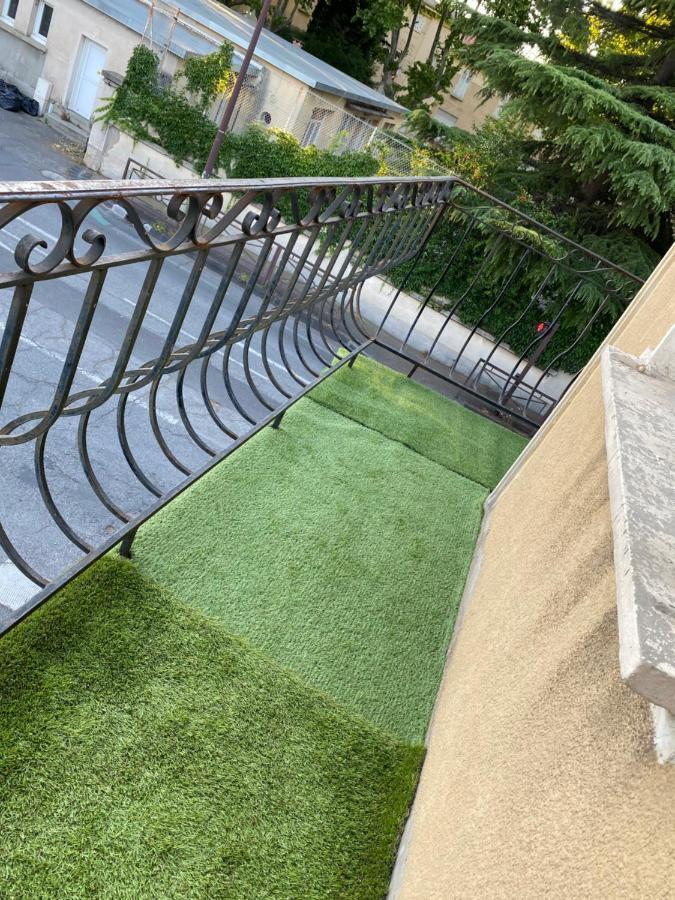 Appartement Cosy Et Moderne, Proche Cite Des Papes Awinion Zewnętrze zdjęcie