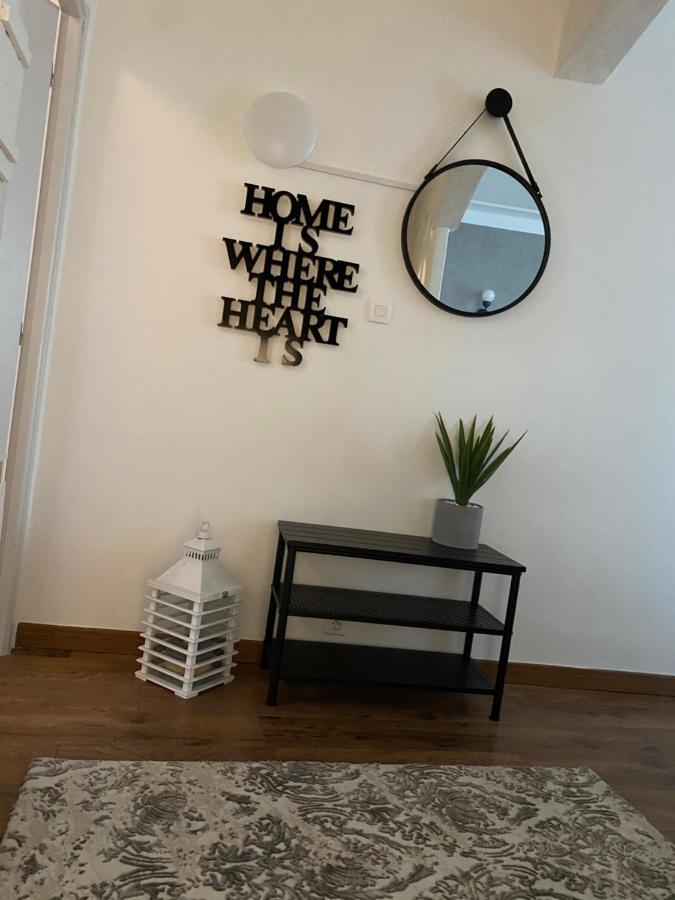 Appartement Cosy Et Moderne, Proche Cite Des Papes Awinion Zewnętrze zdjęcie