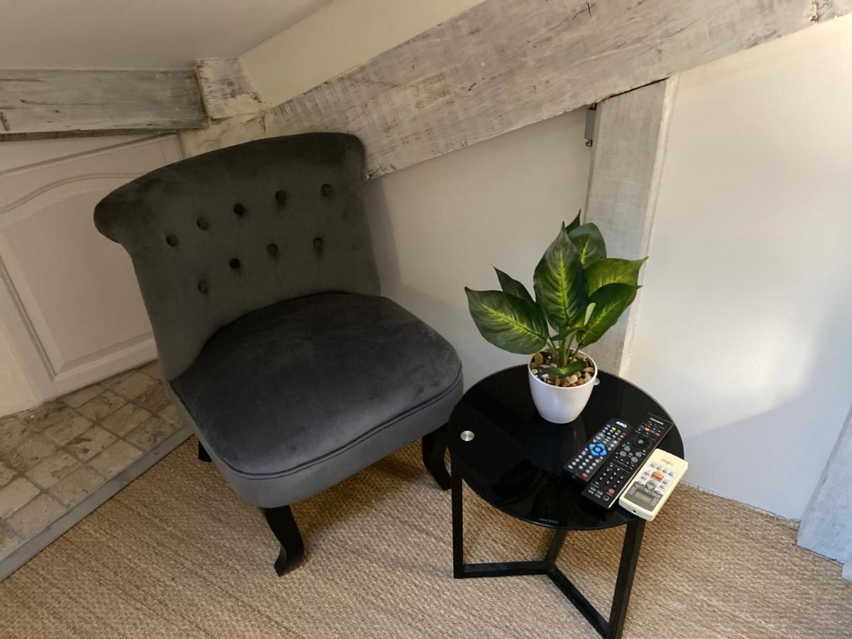 Appartement Cosy Et Moderne, Proche Cite Des Papes Awinion Zewnętrze zdjęcie